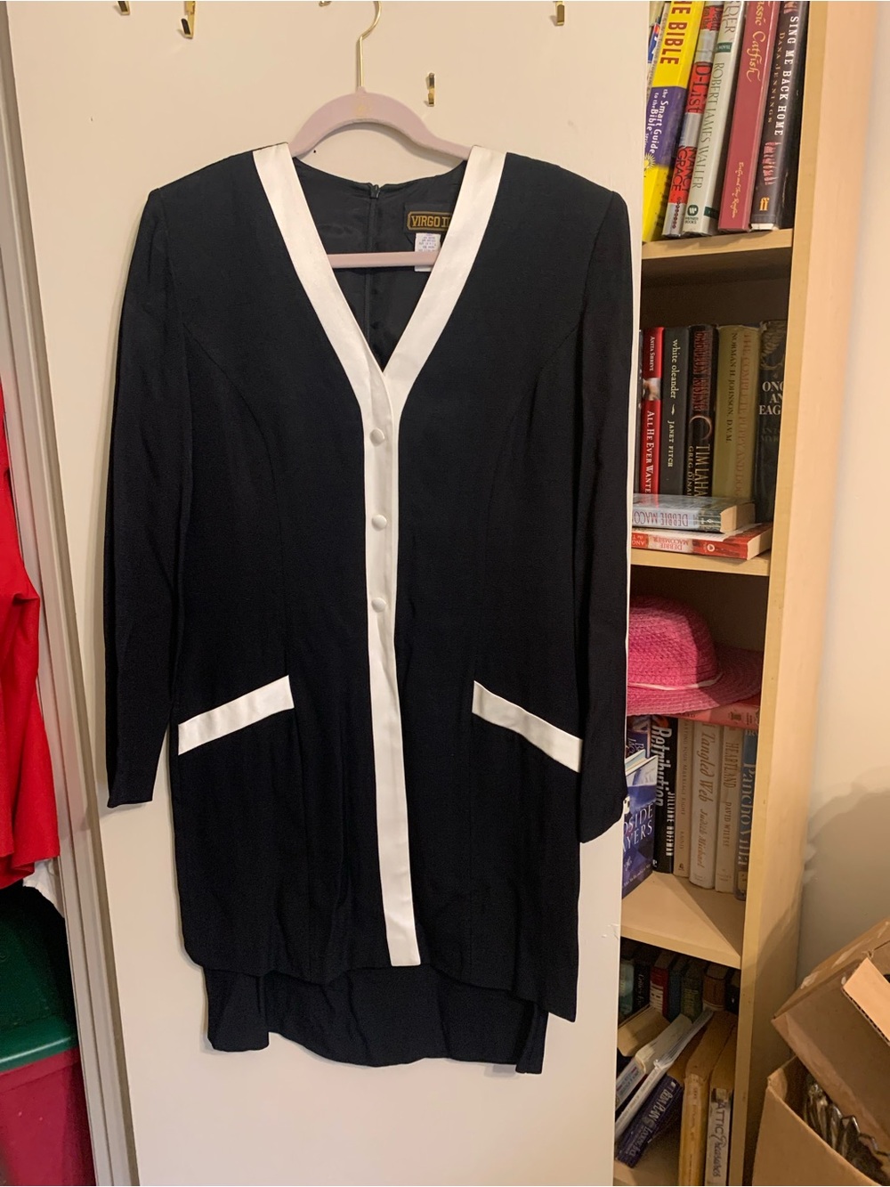 Virgo Black Long-Sleeve V-Neck Button Front Dress with White Trim